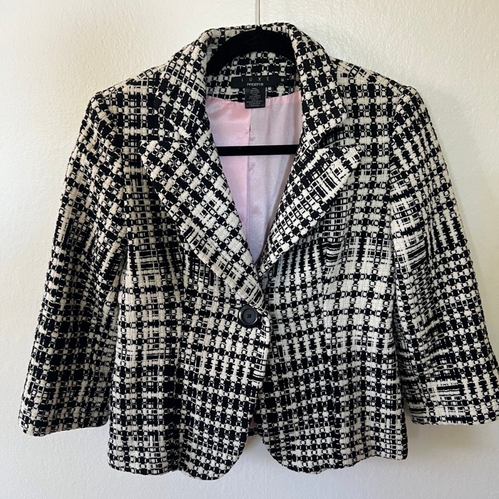 🎉3 for $10 Luxe by Arden B Women's Black and White Plaid Jacket